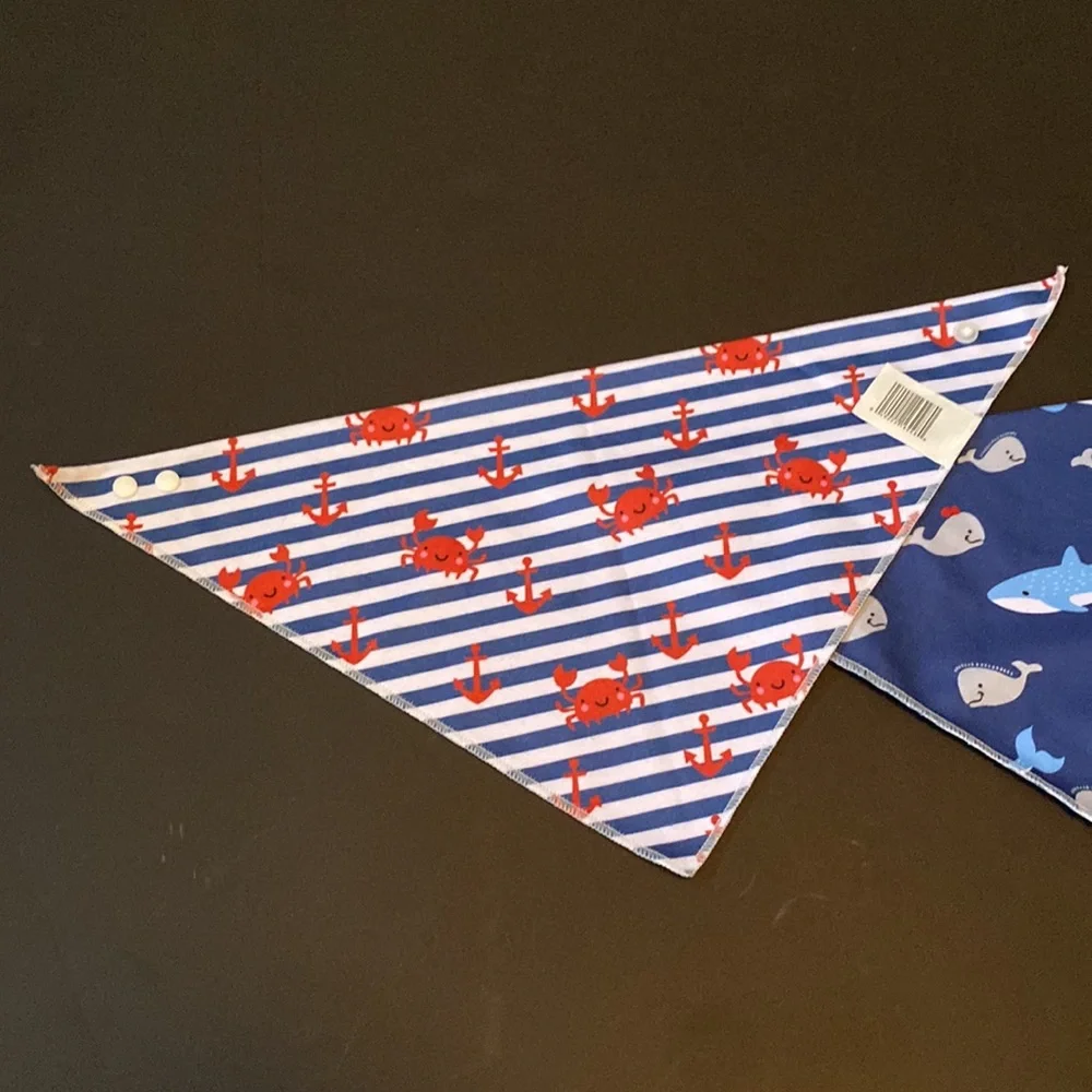Set of bibs